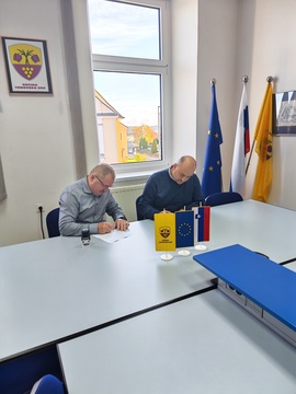 Podpis_pogodbe_zadrževalnik